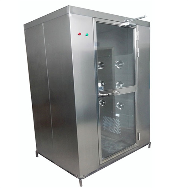 發(fā)往咸寧食品廠風(fēng)淋室裝車發(fā)貨成功